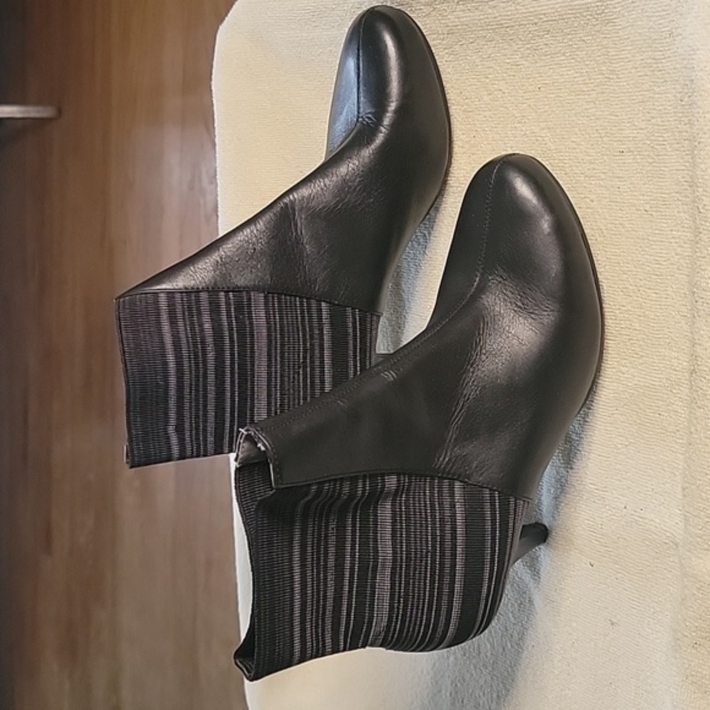 United Nude leather and canvas bootie